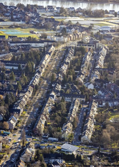 Aerial view, residential estate Volmerswerther Straße in the district Bilk in Düsseldorf, Rhineland, North Rhine-Westphalia, Germany, DE, Düsseldorf, Europe, fishing estate, property tax, real estate, aerial view, aerial photography, aerial photography, revitalisation, overview, bird's eye view, residential estate, living and living, residential area, residential buildings, residential quality, residential quarter, residential estate, green inner courtyards, birds-eyes view, overview