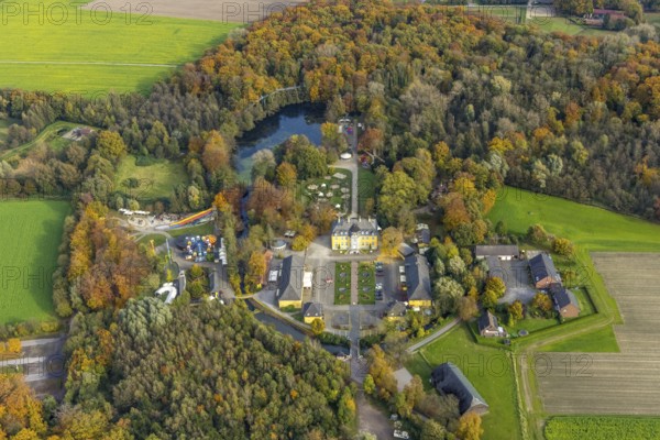 Aerial view, amusement park Schloss Beck with fairground rides in the district Kirchhellen-Nord-Ost in Bottrop, Ruhr area, North Rhine-Westphalia, Germany, Bottrop, DE, Europe, leisure activities, leisure park, leisure fun, leisure centre, manor house, aerial view, aerial photography, aerial photography, castle, overview, bird's-eye view, overview