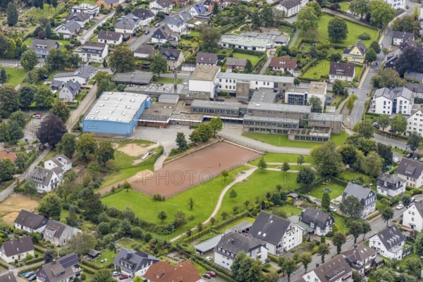 Aerial photo, Breckerfeld primary school in Breckerfeld, Sauerland, North Rhine-Westphalia, Germany, education, educational institution, Breckerfeld, DE, Europe, primary school, teaching institute, aerial photography, aerial photography, aerial photography, school, overview, bird's-eye view, birds-eyes view, overview