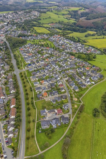 Aerial view, housing estate with playground on Frankfurter Straße in Breckerfeld, Sauerland, North Rhine-Westphalia, Germany, Breckerfeld, DE, Europe, property tax, real estate, aerial view, aerial photography, aerial photography, overview, bird's-eye view, housing estate, housing and living, residential area, residential buildings, housing quality, residential neighbourhood, housing estate, birds-eyes view, overview