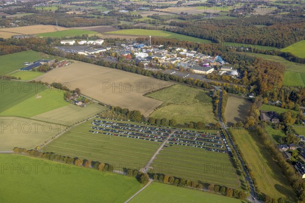 Aerial view, Movie Park Germany in the district Kirchhellen-Nord-Ost in Bottrop, Ruhr area, North Rhine-Westphalia, Germany, Bottrop, DE, Europe, leisure facility, leisure activities, leisure park, leisure enjoyment, aerial view, aerial photography, aerial photography, theme park, overview, bird's-eye view, overview, car park of the Movie Park