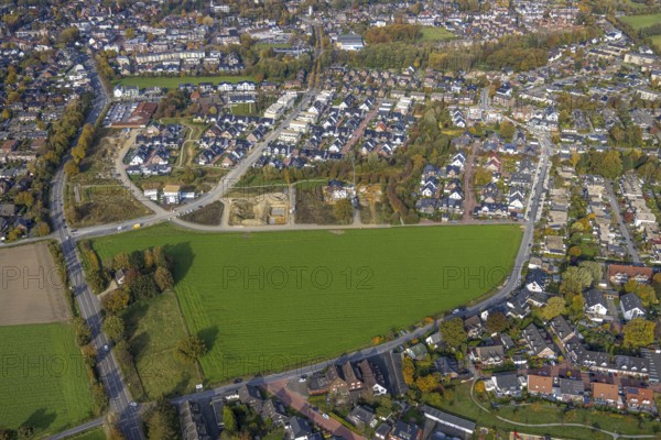 Aerial view, new development area Schultenkamp, Kirchhellener Ring and Dorfheide in the district Kirchhellen in Bottrop, Ruhr area, North Rhine-Westphalia, Germany, construction work, construction area, building site, building plots, construction project, construction site, Bottrop, DE, single-family houses, development, Europe, property tax, Hackfurthstraße, high-rise buildings, real estate, capacity requirements, agricultural business, aerial view, aerial photography, aerial photography, apartment buildings, apartment blocks, local supply centre, new build, Schultenkamp, overview, bird's-eye view, housing estate, living and living, residential area, residential buildings, quality of living, residential quarter, housing estate, birds-eyes view, overview