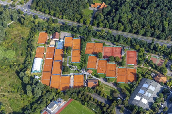 Aerial view, tennis facility with Tennisclub Seestern, Tennisgemeinschaft Lörick and Düsseldorfer Tennisclub 1984 in the district Lörick in Düsseldorf, Rhineland, North Rhine-Westphalia, Germany, DE, Düsseldorf, Europe, aerial view, aerial photography, aerial photography, sports, tennis, tennis facility, tennis courts, overview, bird's-eye view, overview