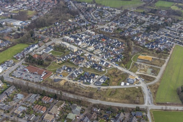 Aerial view, local view Kirchhellen Hackfurthstraße, Bottrop-Kirchhellen, Ruhr area, North Rhine-Westphalia, Germany, DE, Europe, property tax, real estate, aerial view, aerial photography, aerial photography, local view, townscape, urban area, overview, bird's-eye view, residential area, living and life, residential area, residential buildings, residential quality, residential neighbourhood, housing estate, birds-eyes view, overview