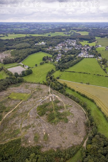 Aerial view, forest area with forest damage with view of district Waldbauer Zurstraße in Breckerfeld, Sauerland, North Rhine-Westphalia, Germany, Breckerfeld, DE, Europe, aerial view, aerial photography, aerial photography, overview, bird's-eye view, overview