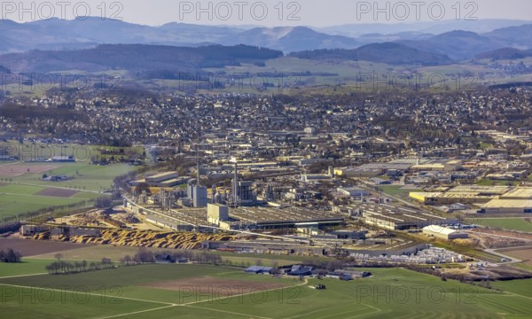 Aerial view, Egger Holzwerkstoffe Brilon and local view, Brilon, Sauerland, North Rhine-Westphalia, Germany, DE, Europe, property tax, hilly landscape, real estate, aerial view, aerial photography, aerial photography, overview, bird's eye view, living and life, residential buildings, birds-eyes view, overview