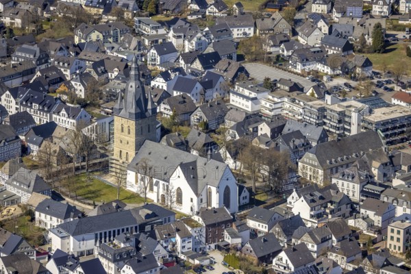 Aerial view, renovation of the catholic church of St Peter and St Andrew, Brilon, Sauerland, North Rhine-Westphalia, Germany, place of worship, construction work, construction project, construction site, DE, Europe, religious community, place of worship, green trees, Hochsauerlandkreis, church, parish, denomination, aerial photograph, aerial photography, aerial photography, Propst-Meyer-Straße, religion, renovation, refurbishment, overview, cladding, bird's-eye view, bird's-eye view, overview