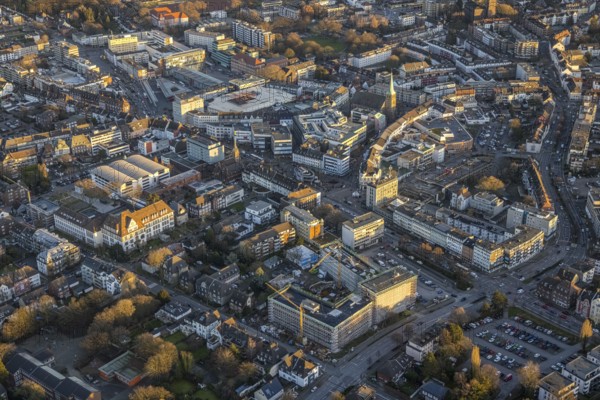 Aerial view, city centre view and new Bauknecht quarter with construction site at the RAG building at Hans-Böckler-Straße and Gleiwitzer Platz in the old town in Bottrop, Ruhr area, North Rhine-Westphalia, Germany, construction work, construction area, construction site, building plots, construction project, construction site, Bottrop, DE, Europe, aerial view, aerial photography, aerial photography, overview, bird's-eye view, overview