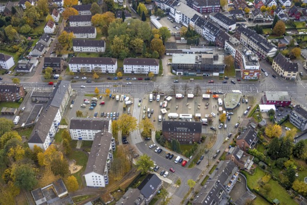 Aerial view, weekly market market on the Boyer market square in the district Boy in Bottrop, Ruhr area, North Rhine-Westphalia, Germany, Bottrop, DE, Europe, aerial view, aerial photography, aerial photography, market, market square, market stalls, overview, bird's eye view, weekly market, birds-eyes view, overview