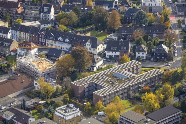 Aerial view, Diakonisches Werk Gladbeck-Bottrop-Dorsten Seniorenzentrum Käthe Braus with solar roof in the south-west district of Bottrop, Ruhr area, North Rhine-Westphalia, Germany, retirement home, old people's home, care and nursing, Bottrop, DE, Europe, aerial view, aerial photography, aerial photography, care facility, photovoltaic, photovoltaic system, retirement home, retirement residence, retirement home, retirement centre, solar, solar system, solar roof, solar energy, solar energy, overview, bird's eye view, birds-eyes view, overview