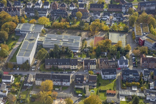 Aerial view, Josef-Albers-Gymnasium Bottrop in the south-west district of Bottrop, Ruhr area, North Rhine-Westphalia, Germany, education, educational institution, Bottrop, DE, Europe, grammar school, educational institute, aerial view, aerial photography, aerial photography, photovoltaics, photovoltaic system, school, solar, solar system, solar roof, solar energy, solar energy, overview, bird's eye view, birds-eyes view, overview