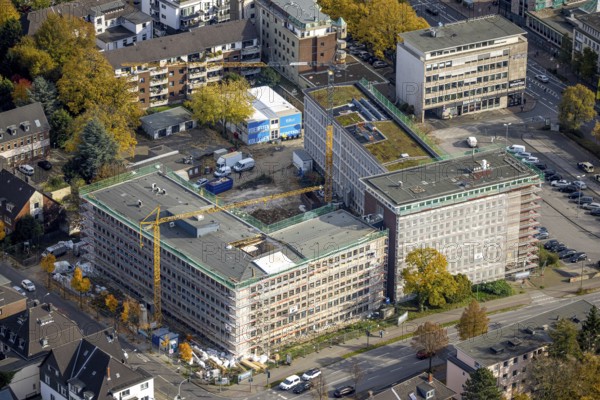 Aerial view, New Bauknecht Quarter with construction work at the RAG building Gleiwitzer Platz in the district Altstadt in Bottrop, Ruhr area, North Rhine-Westphalia, Germany, Bottrop, DE, monument protection, Europe, commercial enterprises, commercial area, commercial location, commercial use, landmark of industrial heritage, aerial view, aerial photography, aerial photography, RAG administration building, overview, bird's-eye view, bird's-eye view, overview