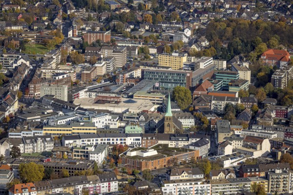 Aerial view, city centre view with catholic church St. Cyriakus in the district Altstadt in Bottrop, Ruhr area, North Rhine-Westphalia, Germany, Altstadt, Bottrop, City, DE, Europe, city centre, aerial view, aerial photography, aerial photography, skyline, city centre, city centre, overview, bird's eye view, birds-eyes view, overview