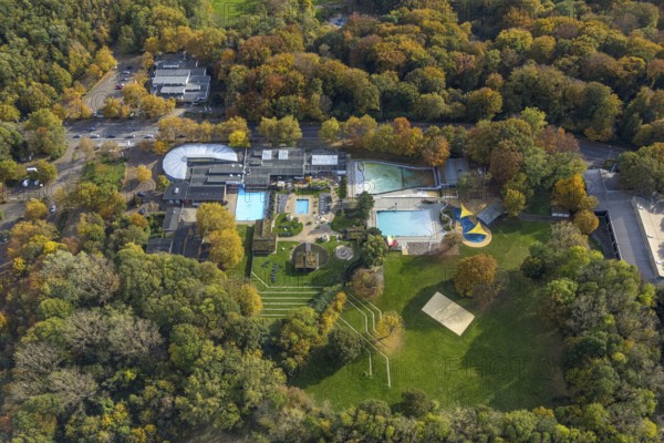 Aerial view, Solbad Vonderort with sauna, wellness and outdoor pool in the Revierpark Vonderort in the district Osterfeld in Oberhausen, Ruhr area, North Rhine-Westphalia, Germany, bathing establishment, bathing resort, DE, Europe, outdoor pool, leisure facility, leisure pool, leisure activities, leisure park, aerial view, aerial photography, aerial photography, Oberhausen, swimming pool, overview, bird's-eye view, overview