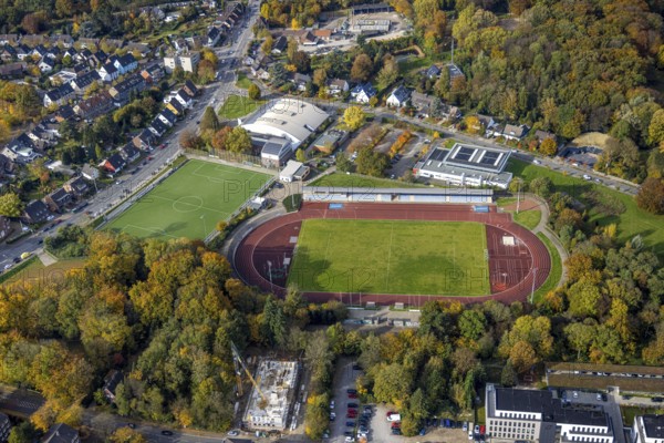 Aerial view, Jahnstadion with Dieter-Renz-Halle and indoor swimming pool in the sports park in the south-west district of Bottrop, Ruhr area, North Rhine-Westphalia, Germany, Bottrop, DE, Europe, football pitch, football stadium, athletics stadium, aerial view, aerial photography, aerial photography, sports, sports facilities, sports hall, sports field, sports facility, overview, bird's eye view, bird's eye view, overview