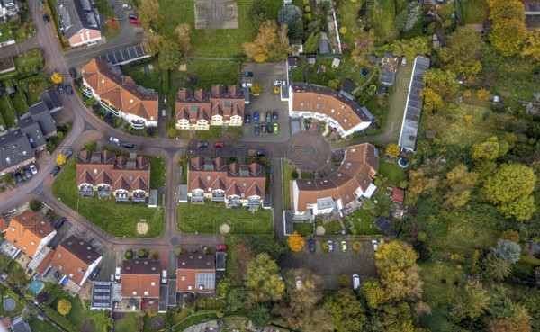 Aerial view, Semi-circular housing estate Im Johannestal in the district Boy in Bottrop, Ruhr area, North Rhine-Westphalia, Germany, Bottrop, DE, Europe, property tax, real estate, aerial view, aerial photography, aerial photography, overview, bird's-eye view, housing estate, housing and living, residential area, residential buildings, housing quality, residential neighbourhood, housing estate, birds-eyes view, overview