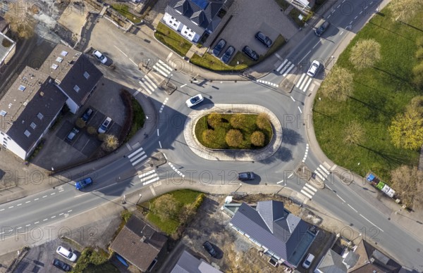 Aerial view, oval roundabout Alter Holzweg and Graf-Gottfried-Straße, Neheim, Arnsberg, Sauerland, North Rhine-Westphalia, Germany, DE, Europe, green area, roundabout, roundabout, aerial view, aerial photography, aerial photography, road traffic, overview, bird's eye view, birds-eyes view, overview