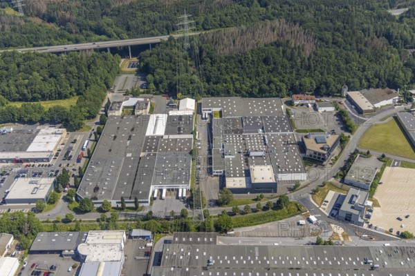 Aerial view, industrial area Westring, META-Regalbau, company premises Fritz Streiter, Bruchhausen, Arnsberg, Sauerland, North Rhine-Westphalia, Germany, DE, Europe, commercial enterprises, commercial area, commercial location, commercial use, Hochsauerlandkreis, industrial area, industrial location, Interprint GmbH, aerial photograph, aerial photography, aerial photography, META-Regalbau GmbH, overview, bird's-eye view, birds-eyes view, overview