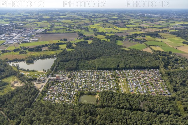 Aerial view, campsite Dingdener Heide in the district Dingden in Hamminkeln, Münsterland, North Rhine-Westphalia, Germany, camping, camping site, camping houses, campsite, DE, Europe, leisure, Hamminkeln, aerial view, aerial photography, aerial photography, overview, bird's-eye view, overview