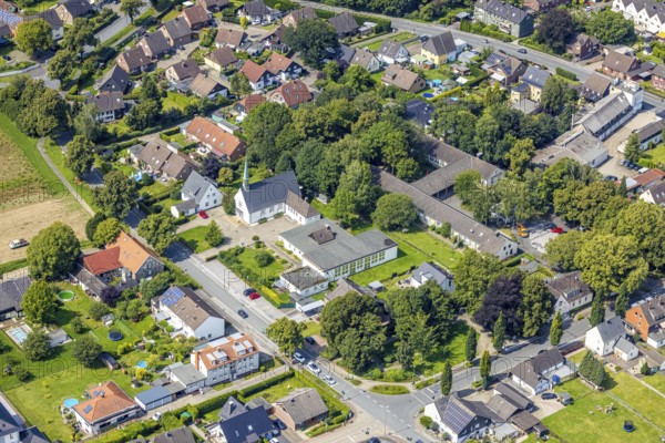 Aerial view, Church of the Resurrection and Martin Luther House in Weddinghofen, Bergkamen, Ruhr area, North Rhine-Westphalia, Germany, place of worship, DE, Europe, religious community, place of worship, holy place, church, parish, denomination, aerial photograph, aerial photography, aerial photography, religion, religious site, overview, bird's-eye view, birds-eyes view, overview