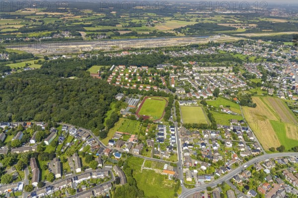 Aerial view, Römerberg-Stadion sports field and housing estates in Oberaden, Bergkamen, Ruhr area, North Rhine-Westphalia, Germany, DE, Europe, football pitch, football stadium, aerial view, aerial photography, aerial photography, sports, sports facilities, sports field, sports venue, stadium, overview, bird's-eye view, overview