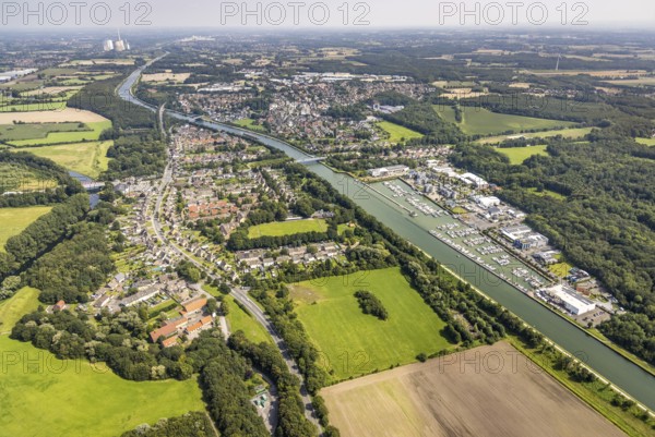 Aerial view, Yacht harbour Marina Rünthe in Bergkamen, Ruhr area, North Rhine-Westphalia, Germany, Bergkamen, inland navigation, DE, Datteln-Hamm canal, Europe, aerial view, aerial photography, aerial photography, motor boats, overview, bird's eye view, yachts, marina, birds-eyes view, overview