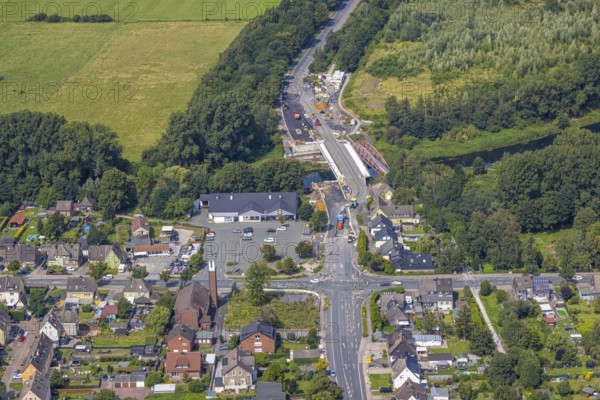 Aerial view, construction site and new construction of a bridge on Werner Straße over the river Lippe in Rünthe, Bergkamen, Ruhr area, North Rhine-Westphalia, Germany, construction work, construction area, building site, building plots, construction measure, construction project, construction site, bridge, bridge construction, bridge crossing, federal road B233, DE, Europe, property tax, aerial view, aerial photography, aerial photography, new construction, overview, bird's eye view, overview