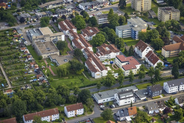 Aerial view of the AWO retirement home Hermann-Görlitz-Seniorenzentrum, Bergkamen, Ruhr area, North Rhine-Westphalia, Germany, DE, Europe, aerial photo, birds-eyes view, aerial photography, aerial photography, overview, bird's eye view, retirement home, nursing home, retirement residence