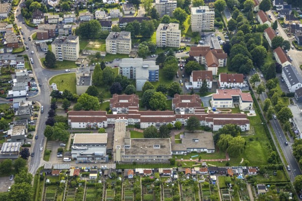 Aerial view of the AWO retirement home Hermann-Görlitz-Seniorenzentrum, Bergkamen, Ruhr area, North Rhine-Westphalia, Germany, DE, Europe, aerial photo, birds-eyes view, aerial photography, aerial photography, overview, bird's eye view, retirement home, nursing home, retirement residence