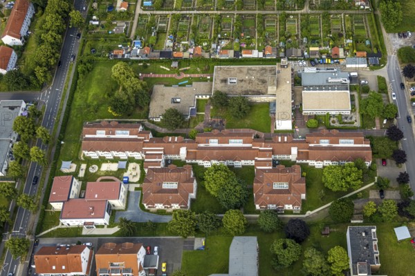 Aerial view of the AWO retirement home Hermann-Görlitz-Seniorenzentrum, Bergkamen, Ruhr area, North Rhine-Westphalia, Germany, DE, Europe, aerial photo, birds-eyes view, aerial photography, aerial photography, overview, bird's eye view, retirement home, nursing home, retirement residence