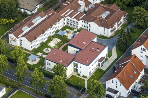Aerial view of the AWO retirement home Hermann-Görlitz-Seniorenzentrum, Bergkamen, Ruhr area, North Rhine-Westphalia, Germany, DE, Europe, aerial photo, birds-eyes view, aerial photography, aerial photography, overview, bird's eye view, retirement home, nursing home, retirement residence
