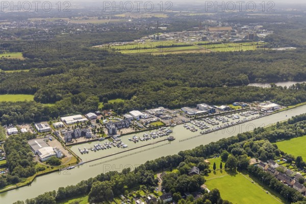 Aerial view, Yacht harbour Marina Rünthe in Bergkamen, Ruhr area, North Rhine-Westphalia, Germany, Bergkamen, inland navigation, DE, Datteln-Hamm canal, Europe, aerial view, aerial photography, aerial photography, motor boats, overview, bird's eye view, yachts, marina, birds-eyes view, overview