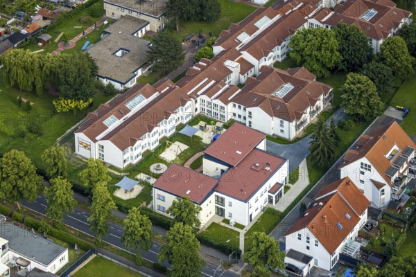 Aerial view of the AWO retirement home Hermann-Görlitz-Seniorenzentrum, Bergkamen, Ruhr area, North Rhine-Westphalia, Germany, DE, Europe, aerial photo, birds-eyes view, aerial photography, aerial photography, overview, bird's eye view, retirement home, nursing home, retirement residence