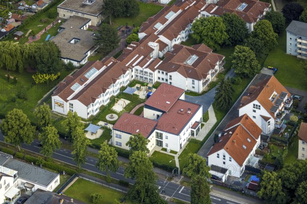 Aerial view of the AWO retirement home Hermann-Görlitz-Seniorenzentrum, Bergkamen, Ruhr area, North Rhine-Westphalia, Germany, DE, Europe, aerial photo, birds-eyes view, aerial photography, aerial photography, overview, bird's eye view, retirement home, nursing home, retirement residence