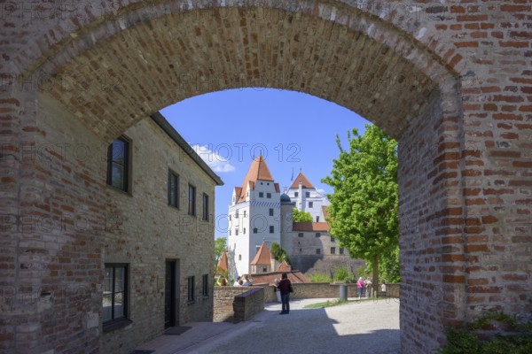 View through the archway to Trausnitz Castle, Landshut, Bavaria, Germany
