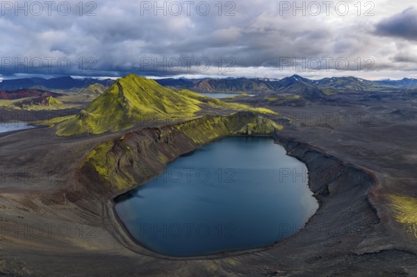 Crater lake Hnausapollur or Bláhylur, Landmannalaugar, Fjallabak Nature Reserve, Icelandic Highlands, Iceland