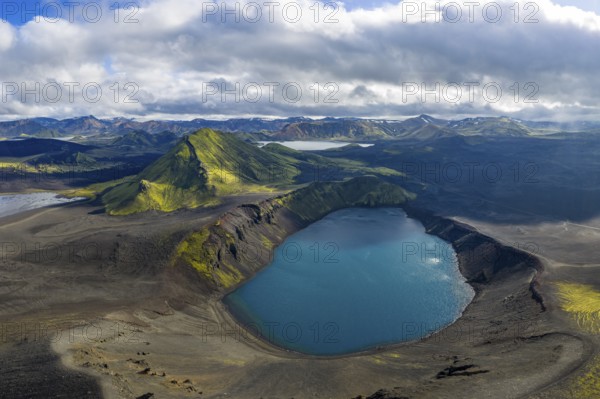 Crater lake Hnausapollur or Bláhylur, Landmannalaugar, Fjallabak Nature Reserve, Icelandic Highlands, Iceland