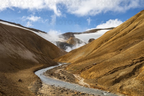 Steaming springs and colourful rhyolite mountains, Hveradalir geothermal area, Kerlingarfjöll, Icelandic Highlands, Iceland
