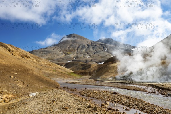 Steaming springs and colourful rhyolite mountains, Hveradalir geothermal area, Kerlingarfjöll, Icelandic Highlands, Iceland