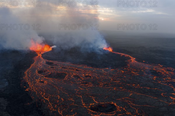 Volcanic eruption, Sundhnúkur crater chain, near Grindavik, Reykjanes Peninsula, Southwest Iceland, Iceland