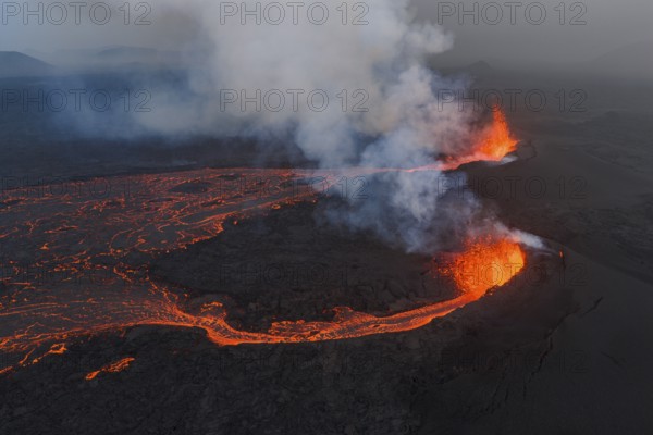 Volcanic eruption, Sundhnúkur crater chain, near Grindavik, Reykjanes Peninsula, Southwest Iceland, Iceland