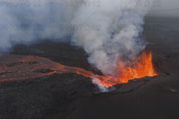 Volcanic eruption, Sundhnúkur crater chain, near Grindavik, Reykjanes Peninsula, Southwest Iceland, Iceland
