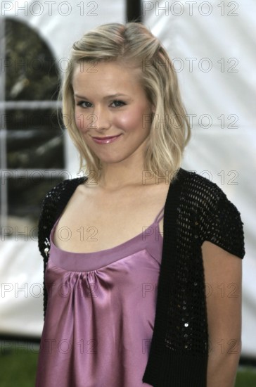 Kristen Bell at the the 2nd Annual Guardian IDA Awards fundraiser held at Paramount Studios in Hollywood, USA on October 30, 2004, Hollywood, CA, USA, Los Angeles, California, USA