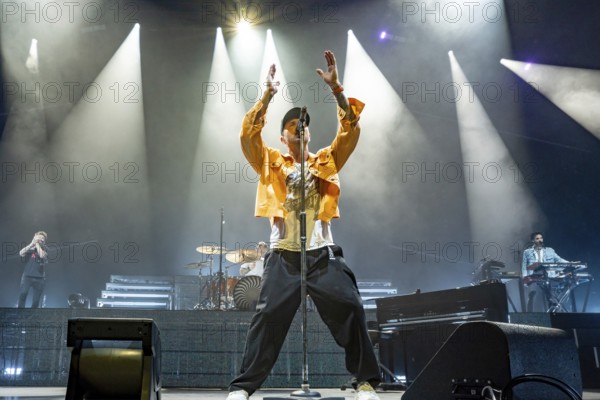 Ryan Tedder, singer of OneRepublic live on Escape to Europe 2025 Tour at the Berlin Uber Arena on 02.10.2025