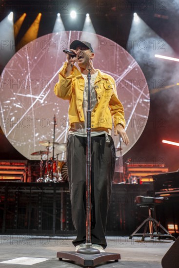 Ryan Tedder, singer of OneRepublic live on Escape to Europe 2025 Tour at the Berlin Uber Arena on 02.10.2025