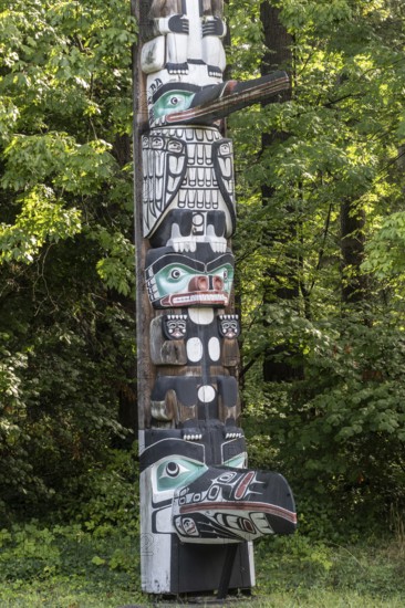 Totem Pole, Stanley Park, Vancouver, Canada