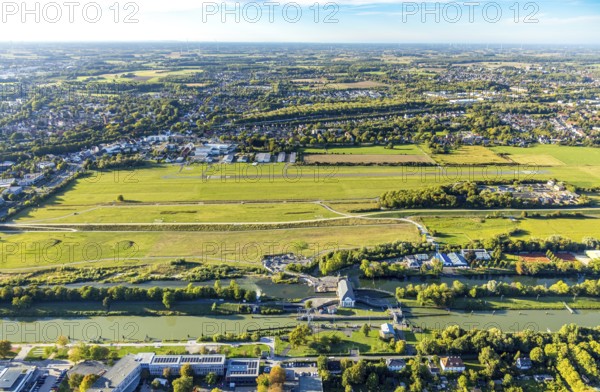 Aerial photo, Hamm-Lippewiesen airfield, experience space, distant view with view Hamm-Heessen, centre, Hamm, Ruhr area, North Rhine-Westphalia, Germany, DE, Europe, aerial view, aerial photography, aerial photography, overview, bird's-eye view, overview