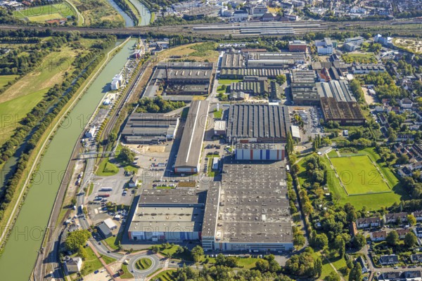 Aerial view, harbour at the Datteln-Hamm canal, industrial area Hafenstraße and Dortmunder Straße, voestalpine Böhler plant, centre, Hamm, Ruhr area, North Rhine-Westphalia, Germany, DE, Europe, commercial enterprise, commercial area, commercial property, commercial site, commercial use, harbour, harbour area, harbour area, harbour overview, industrial area, industrial site, aerial view, aerial photography, aerial photography, overview, bird's eye view, birds-eyes view, overview