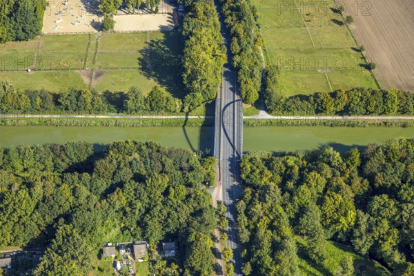 Aerial view, Ostwennemarstraße bridge over the Datteln-Hamm canal, Uentrop, Hamm, Ruhr area, North Rhine-Westphalia, Germany, bridge, DE, Europe, canal, aerial view, aerial photography, aerial photography, road traffic, overview, bird's-eye view, overview