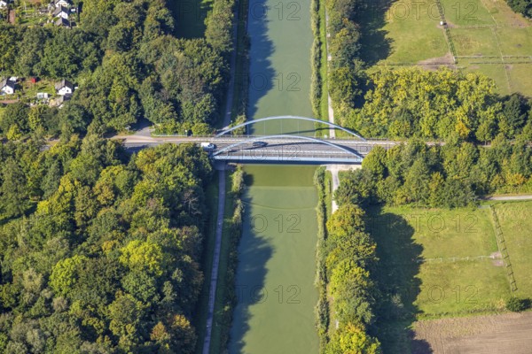 Aerial view, Ostwennemarstraße bridge over the Datteln-Hamm canal, Uentrop, Hamm, Ruhr area, North Rhine-Westphalia, Germany, bridge, DE, Europe, canal, aerial view, aerial photography, aerial photography, road traffic, overview, bird's-eye view, overview